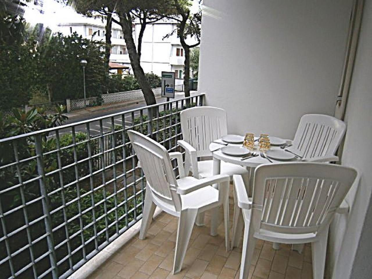 Isi Appartement Bibione Buitenkant foto